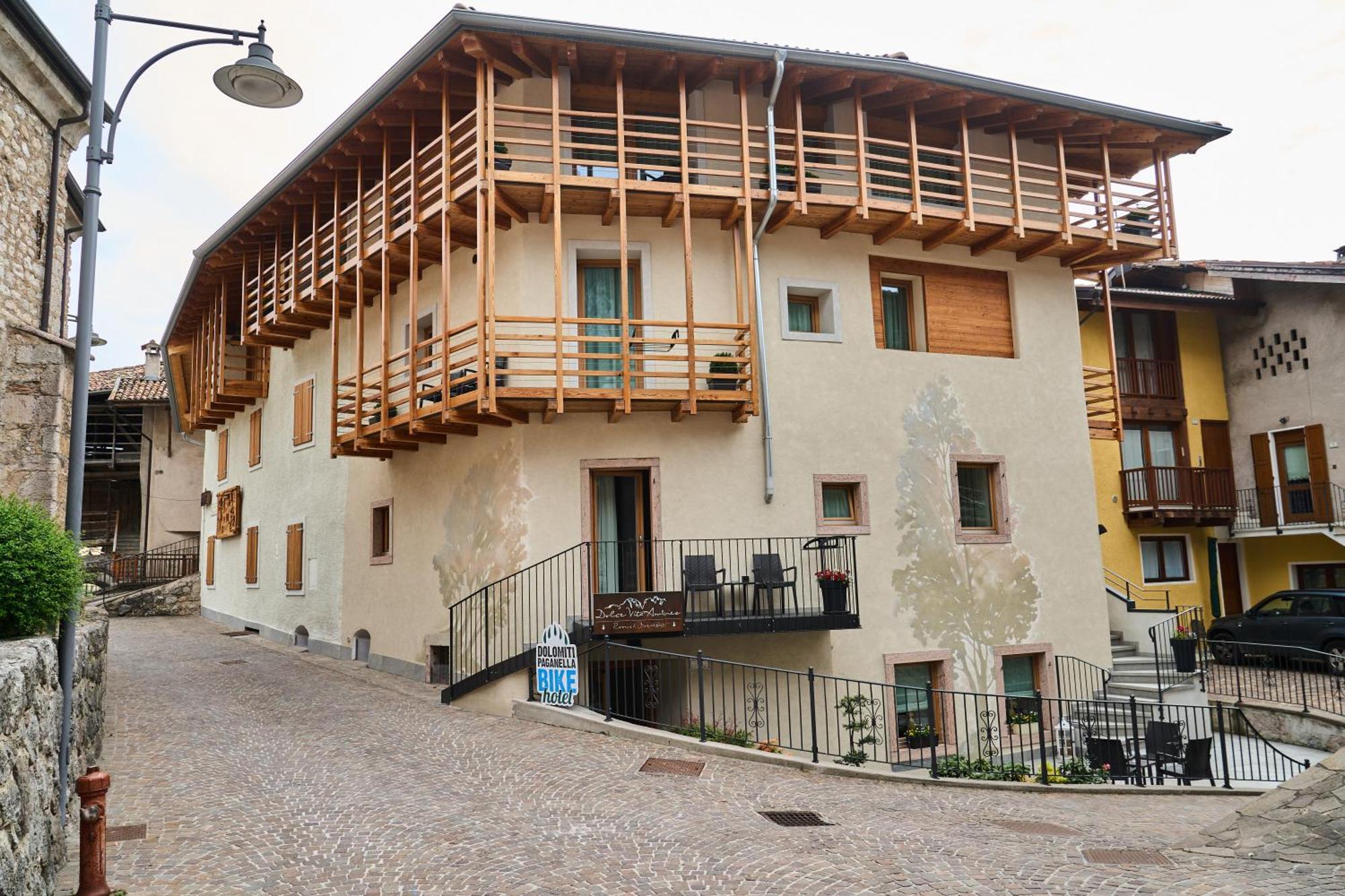 Dolcevita Ambiez B&B San Lorenzo Dorsino Exterior foto